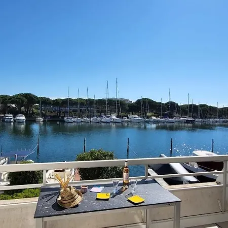 Villa Marina Lairan Vue Sur L'Eau Et Les Bateaux De Port Camargue 2Etoiles F Le Grau-du-Roi Exterior foto
