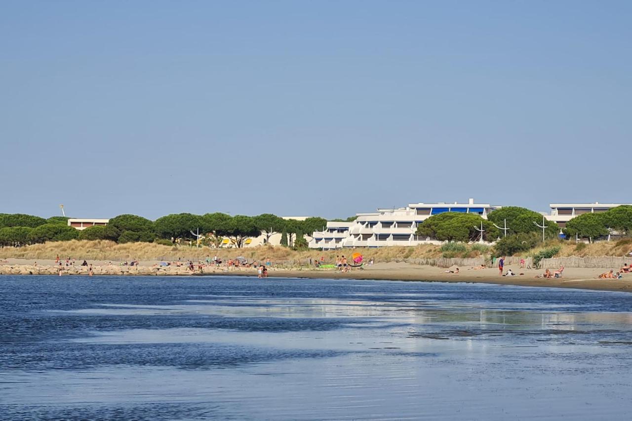 Marina Lairan Vue Sur L'eau Et Les Bateaux De Port Camargue 2etoiles F Casa de Férias