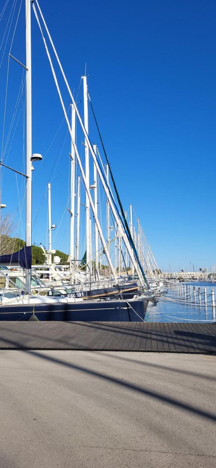 Marina Lairan Vue Sur L'eau Et Les Bateaux De Port Camargue 2etoiles F * Le Grau-du-Roi